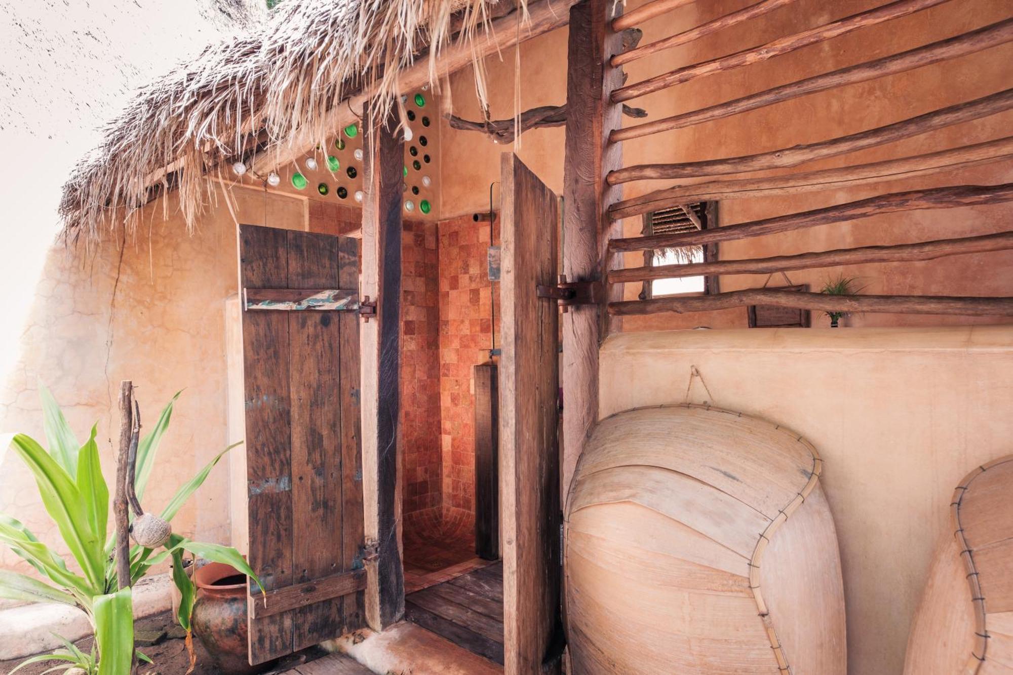 Gili Asahan Eco Lodge & Restaurant Buitenkant foto